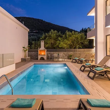 Villa Bougainvillea Boutique 2 By